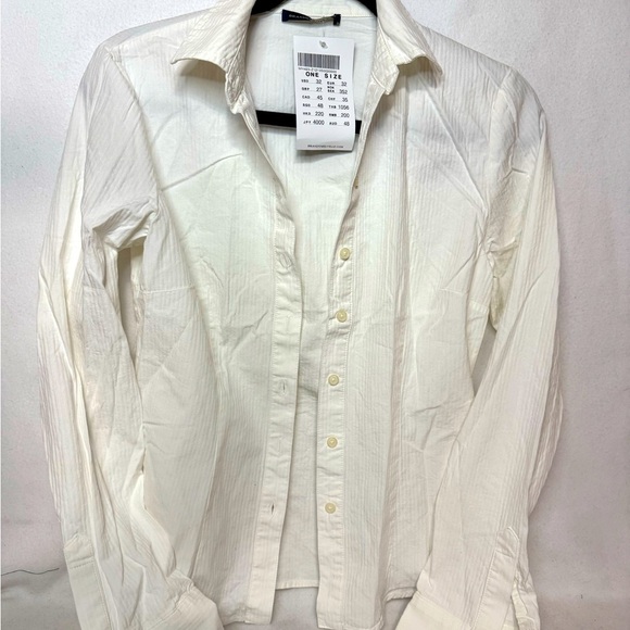 Brandy Melville White Collared Button Up Blouse - Picture 1 of 4